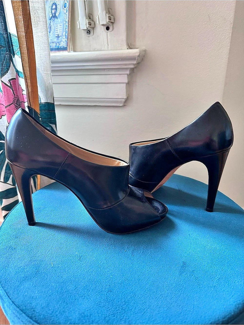 Diane von Furstenberg 4 inch Black Peep Toe Stiletto Heels - size 36.5 / 37